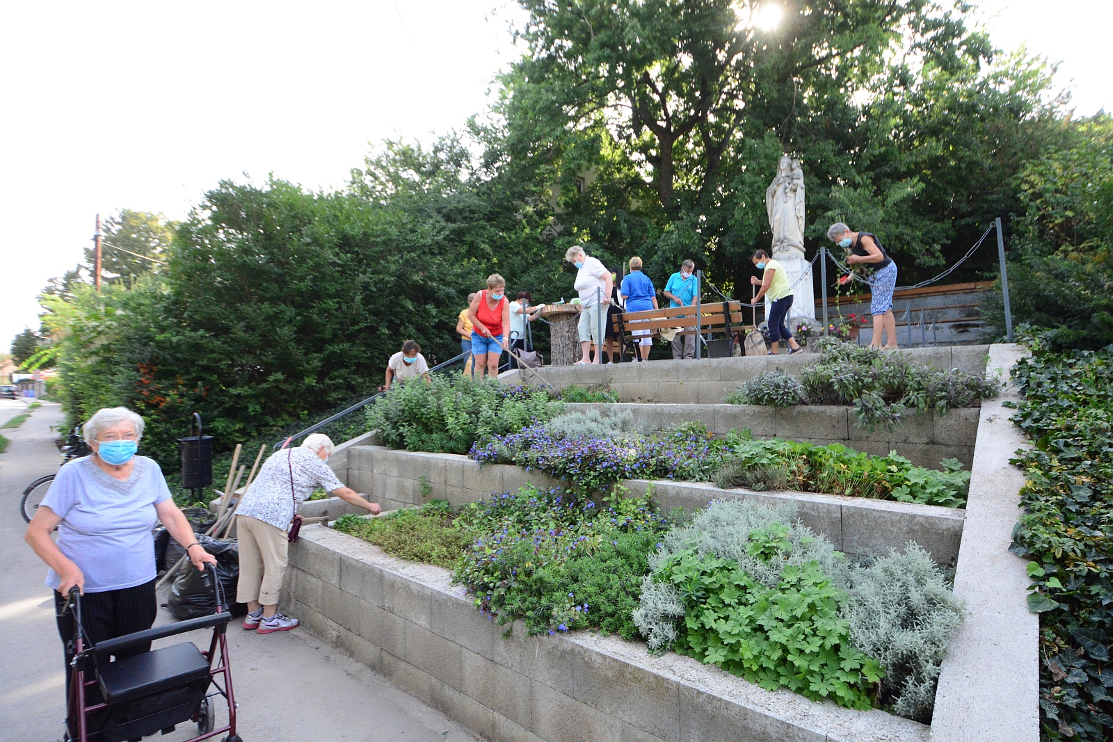 Megszépült a Mária-szobor környéke Máriavölgyben